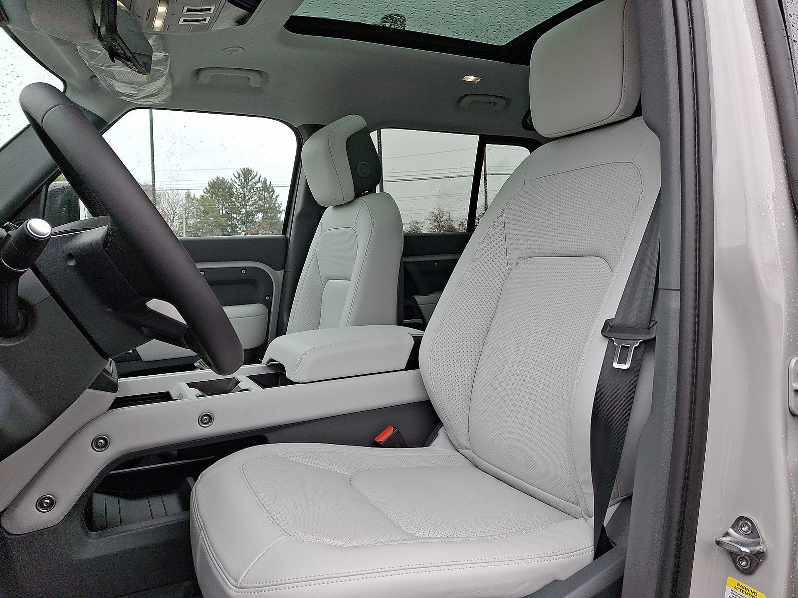 New 2026 Land Rover Defender 110 X-Dynamic SE AWD/4WD image 3