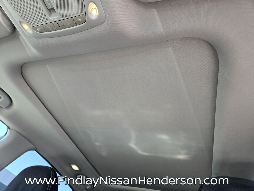 Used 2015 Nissan Murano SV w/ Premium Package FWD image 11