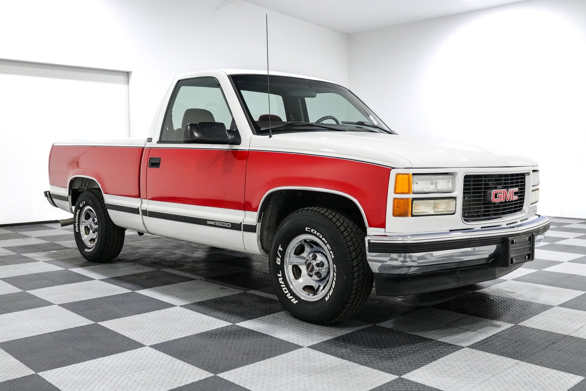 Used 1997 GMC Sierra 1500 2WD Regular Cab w/ Marketing Option Pkg 3 image 1