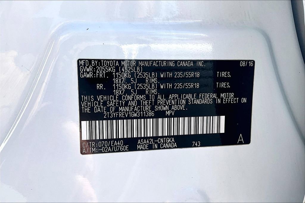 Used 2016 Toyota RAV4 Limited image 18