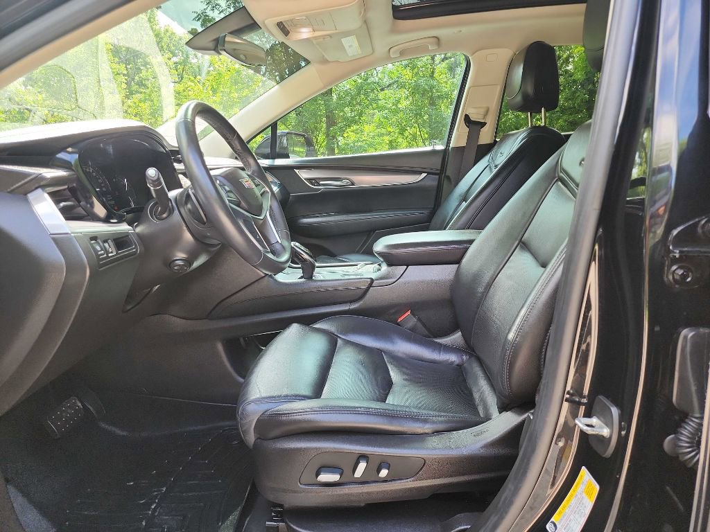 Used 2018 Cadillac XT5 Luxury AWD/4WD image 17