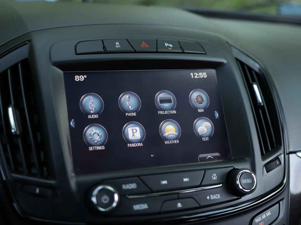 Used 2016 Buick Regal Premium FWD image 13