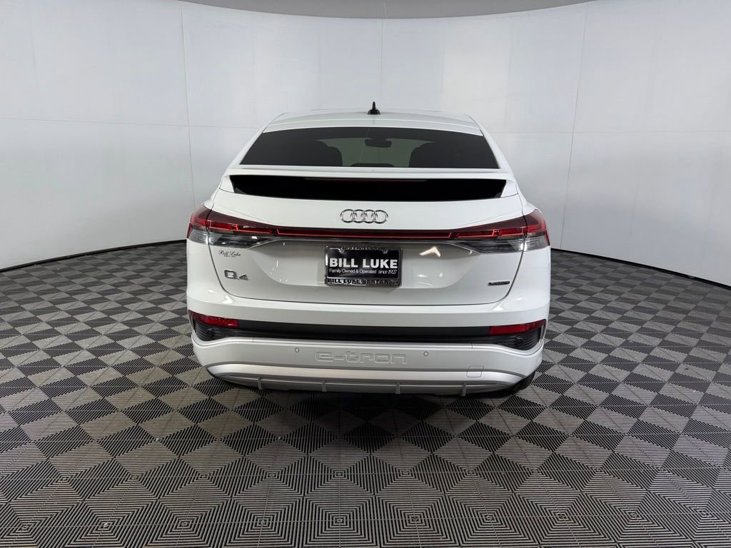 Used 2024 Audi Q4 e-tron Prestige AWD/4WD image 7