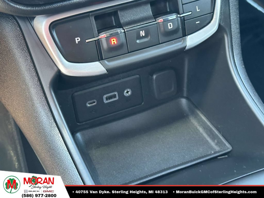 Used 2023 GMC Terrain SLE w/ Driver Convenience Package FWD image 28