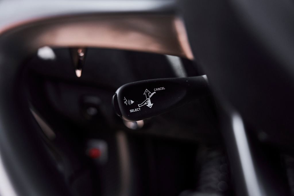 Used 2025 McLaren 750S Spider RWD image 53