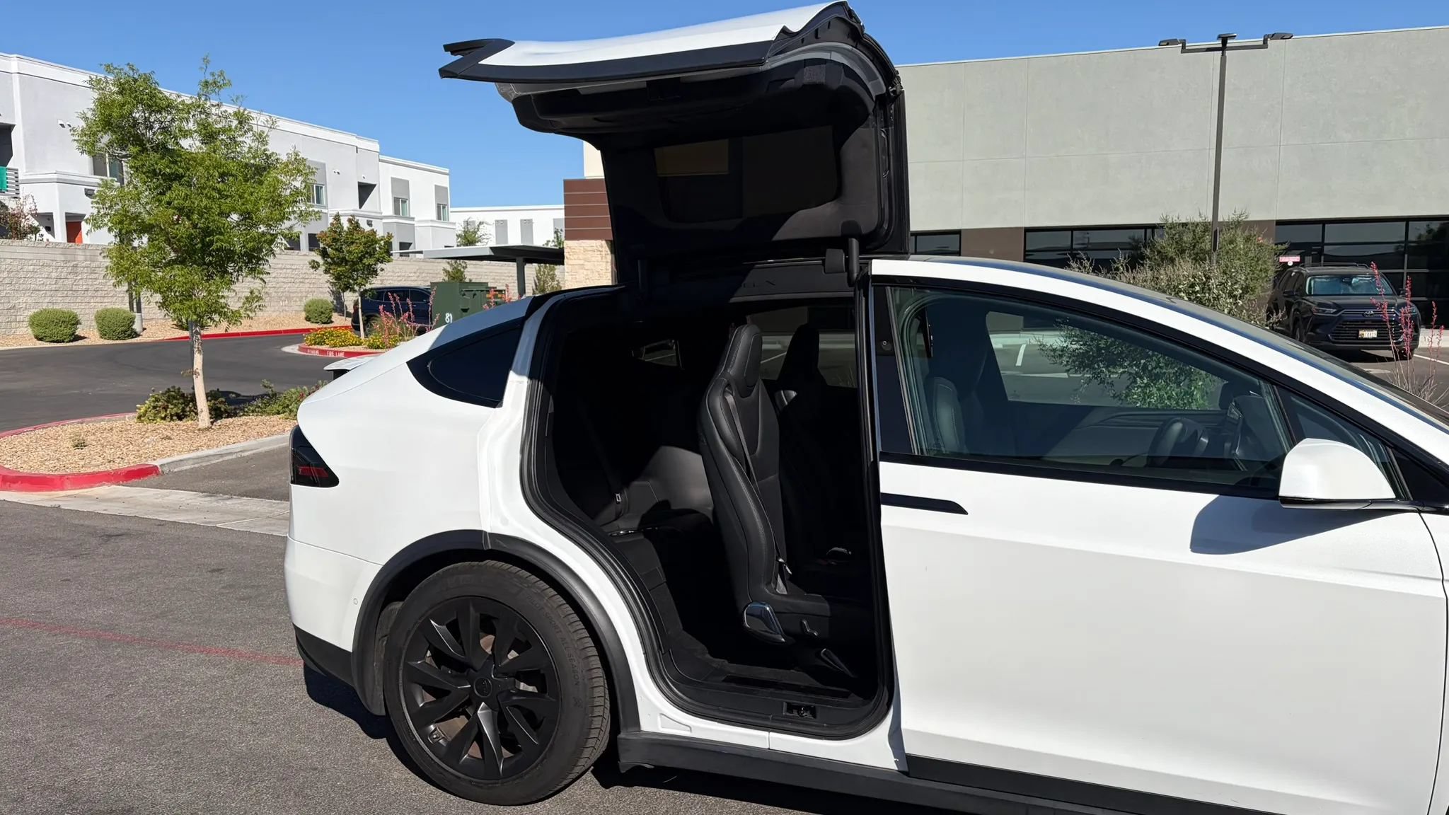 Used 2022 Tesla Model X Plaid AWD/4WD image 15