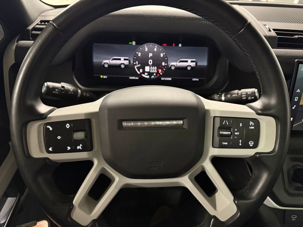 Used 2023 Land Rover Defender 130 SE AWD/4WD image 10