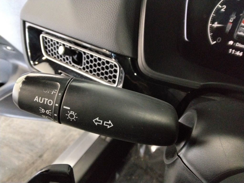 Used 2022 Honda Civic Sport image 14