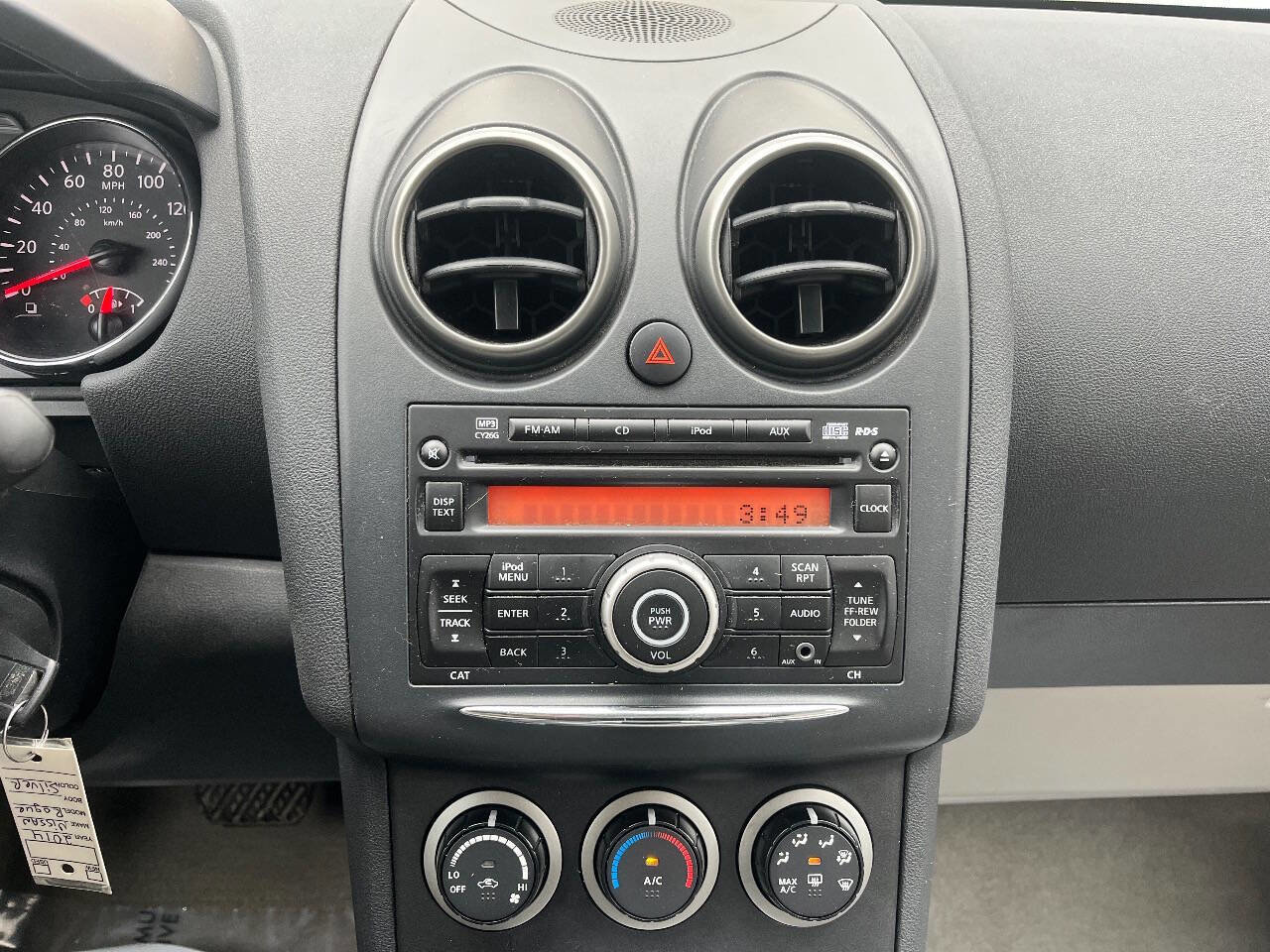 Used 2014 Nissan Rogue S image 17