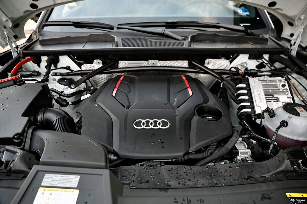 Used 2024 Audi SQ5 Premium Plus w/ Premium Plus Package image 30