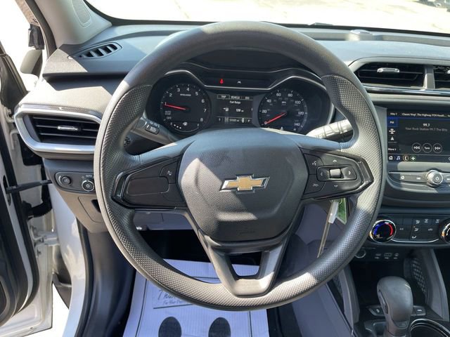 Used 2023 Chevrolet TrailBlazer LS AWD/4WD image 14