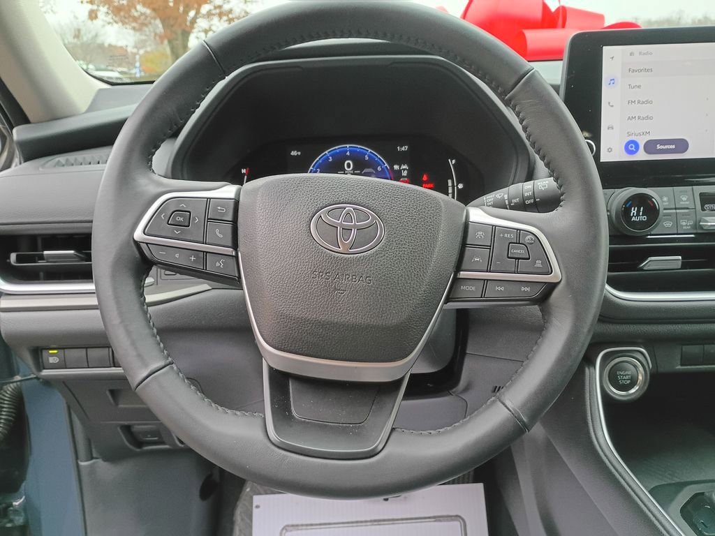 Used 2025 Toyota Grand Highlander AWD image 49