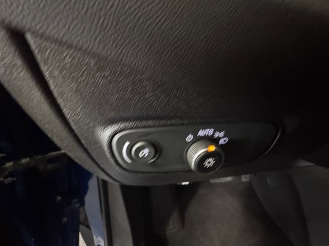 Used 2019 Chevrolet Equinox LT FWD image 22