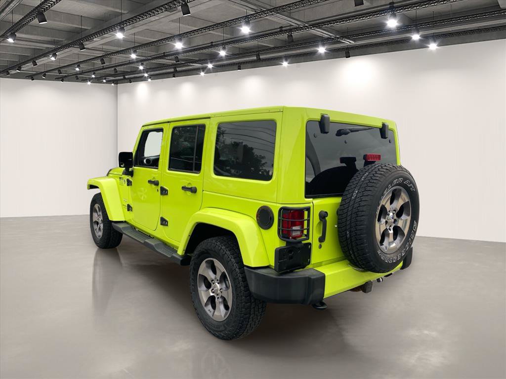Used 2016 Jeep Wrangler Unlimited Sahara w/ Connectivity Group AWD/4WD image 5