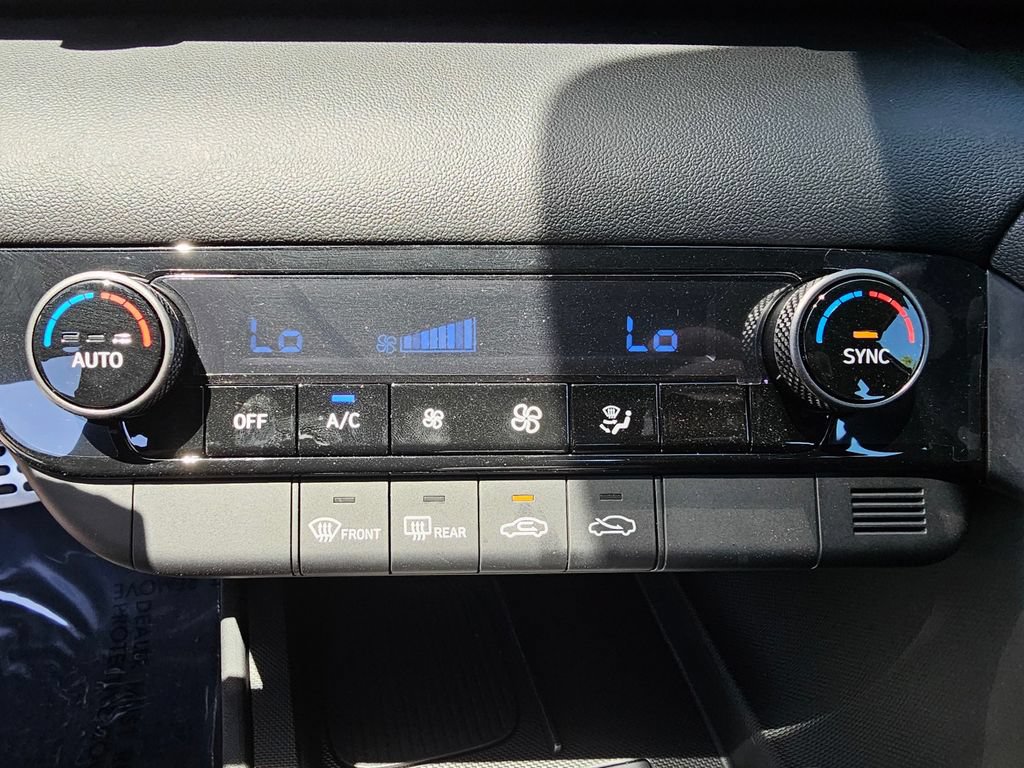 Certified 2026 Hyundai Elantra Sport FWD image 30