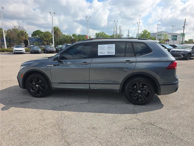 Used 2023 Volkswagen Tiguan SE R-Line FWD image 8