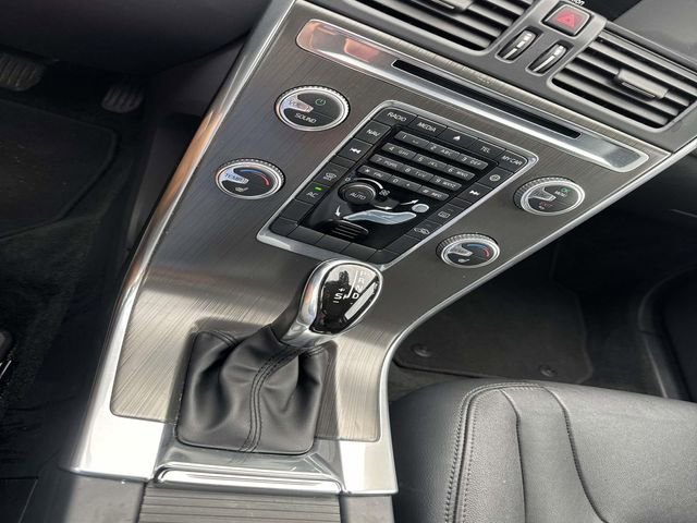 Used 2015 Volvo XC60 T5 image 19