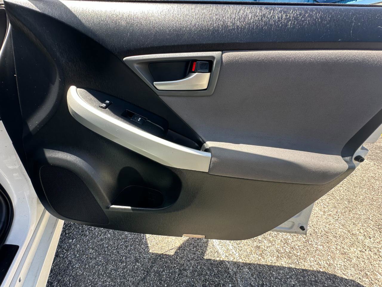 Used 2013 Toyota Prius Three w/ Protection Pkg FWD image 17