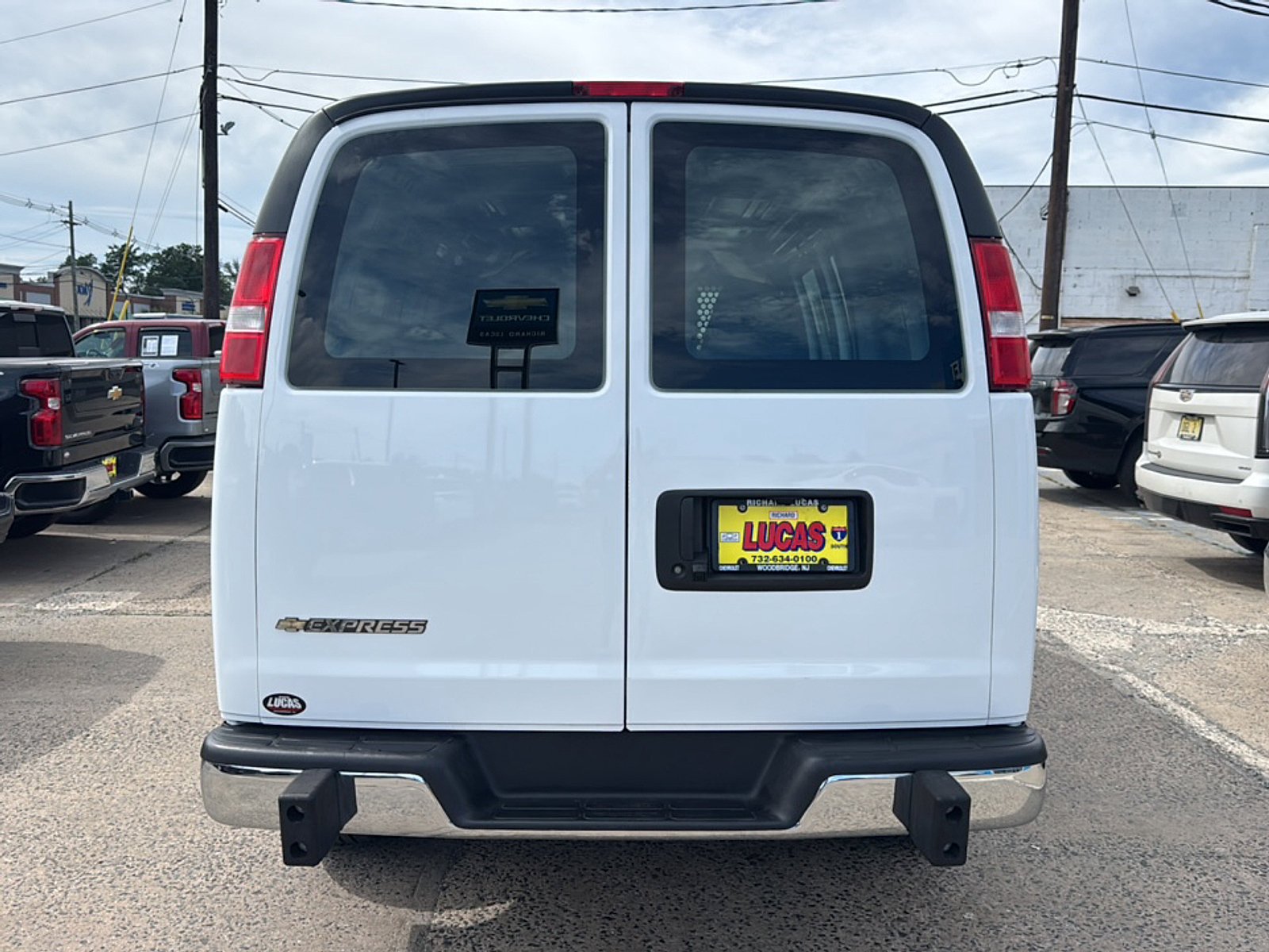 Certified 2025 Chevrolet Express 2500 w/ Driver Convenience Package RWD image 6
