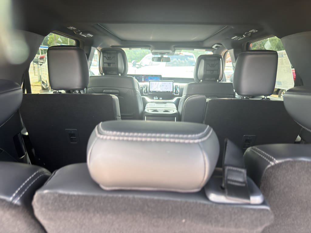 New 2026 Ford Expedition Platinum w/ Stealth Appearance Package AWD/4WD image 19