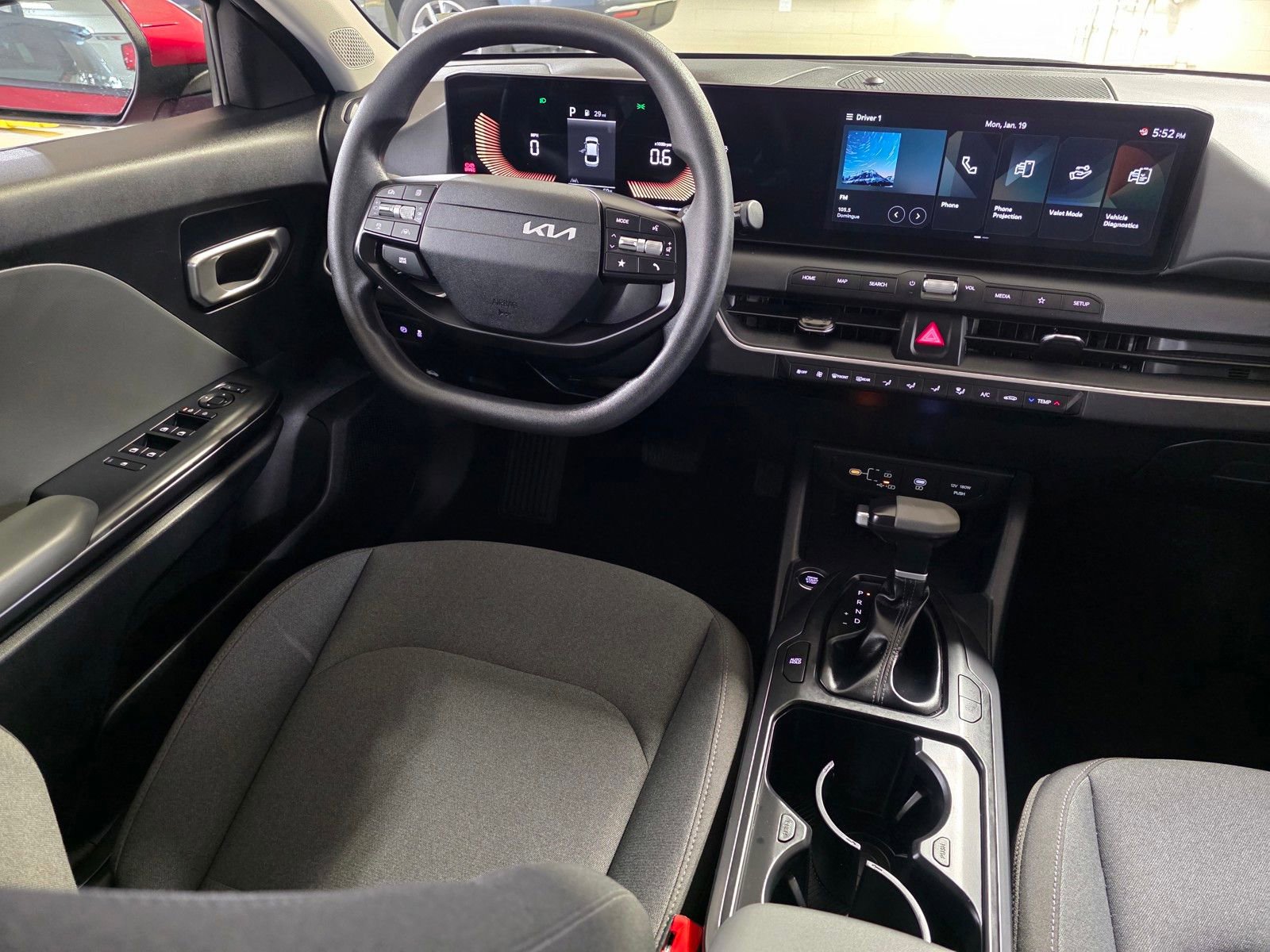 Used 2025 Kia K4 LXS image 19