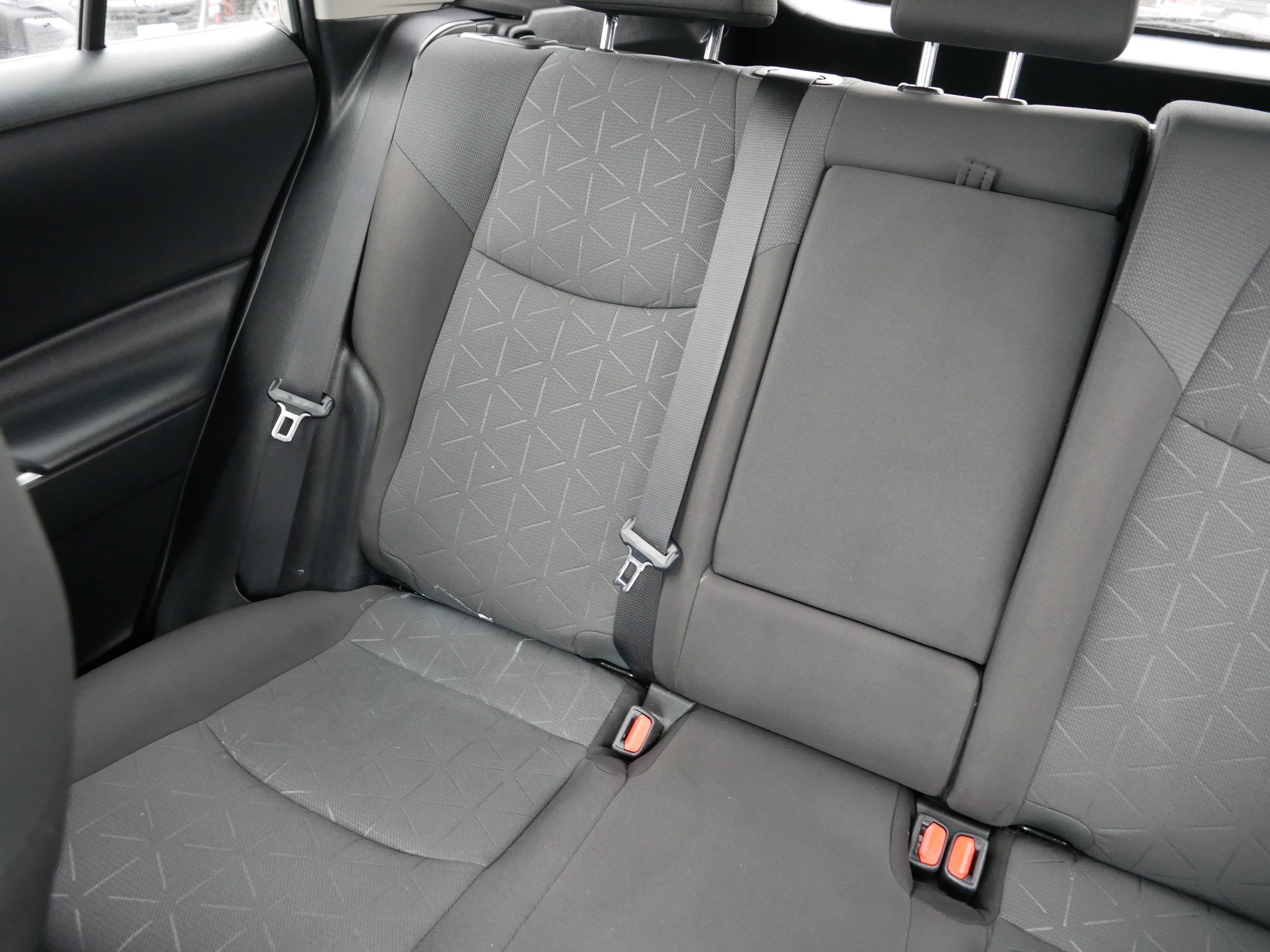 Used 2023 Toyota RAV4 XLE w/ Convenience Package image 12