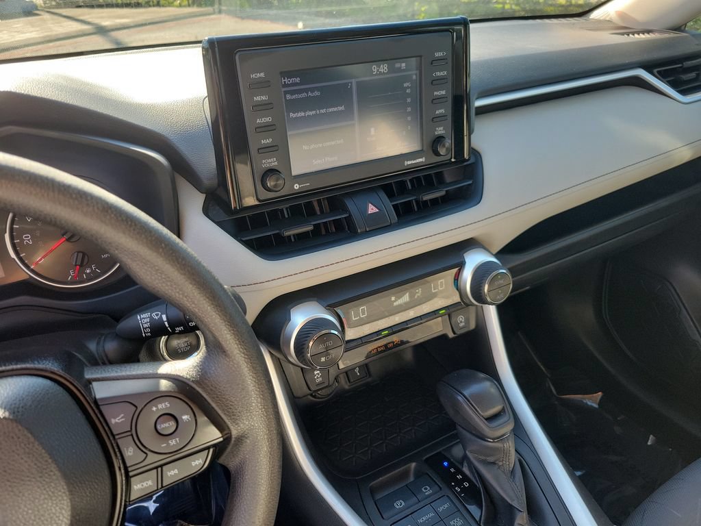 Used 2021 Toyota RAV4 XLE w/ Convenience Package AWD/4WD image 24