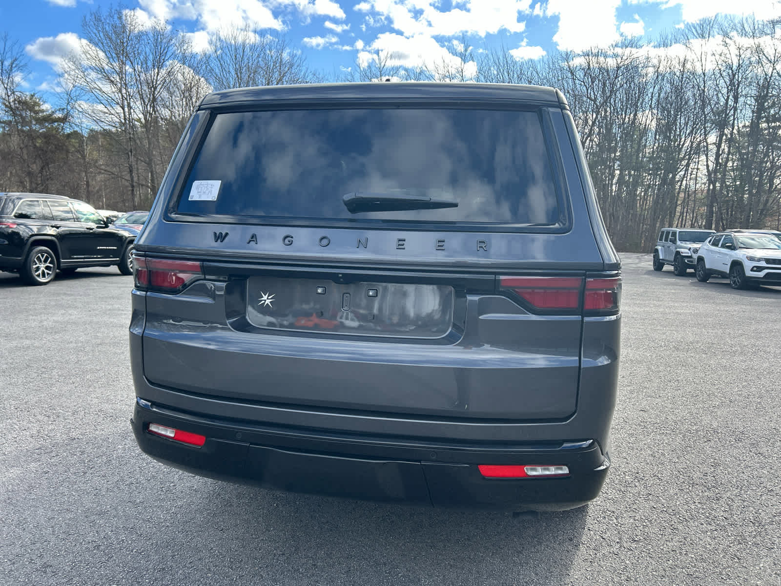 New 2025 Jeep Wagoneer L Series II w/ Premium Group I image 10