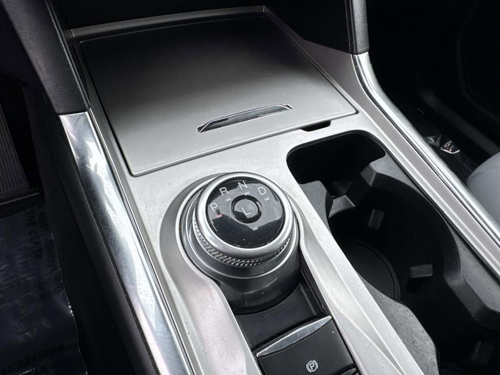 Used 2021 Ford Explorer XLT w/ Equipment Group 202A image 28