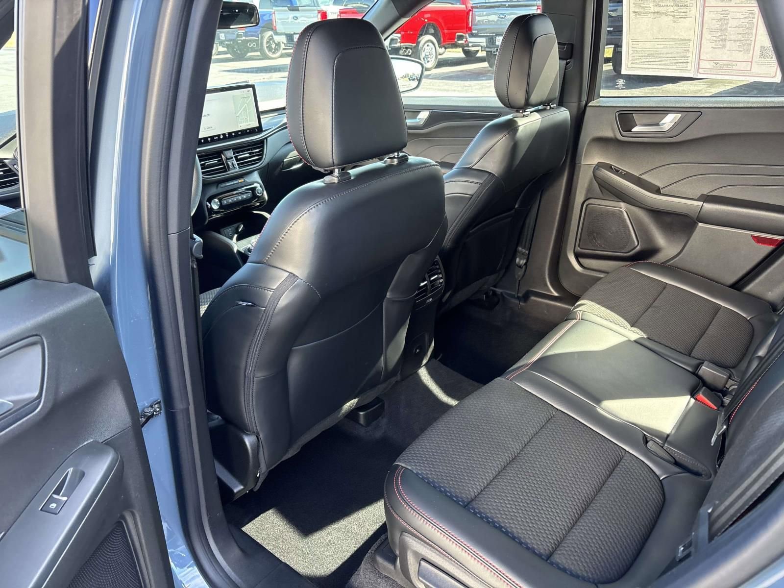 Used 2023 Ford Escape ST-Line Elite image 29