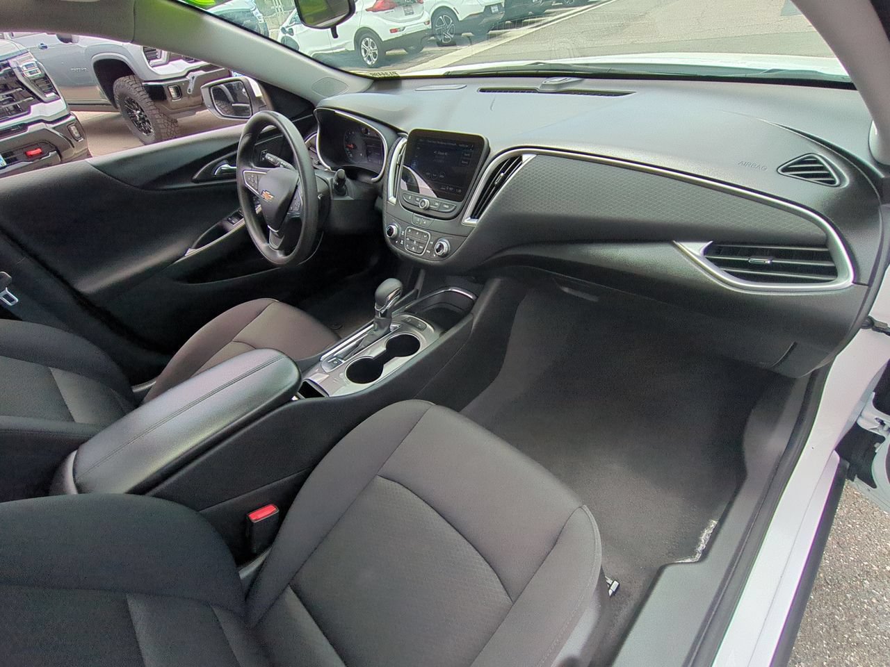 Used 2024 Chevrolet Malibu LT FWD image 28