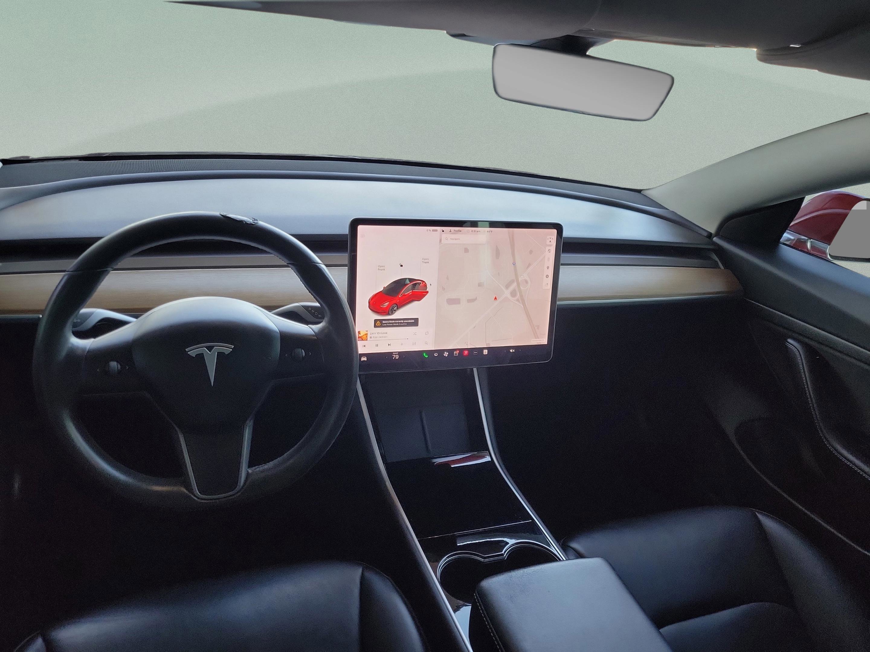 Used 2020 Tesla Model 3 Standard Range Plus image 19