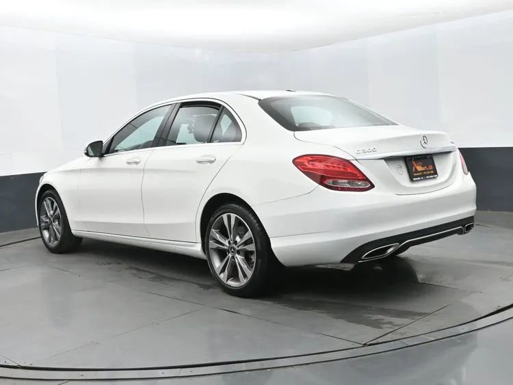 Used 2018 Mercedes-Benz C 300 4MATIC Sedan w/ Premium Package image 9