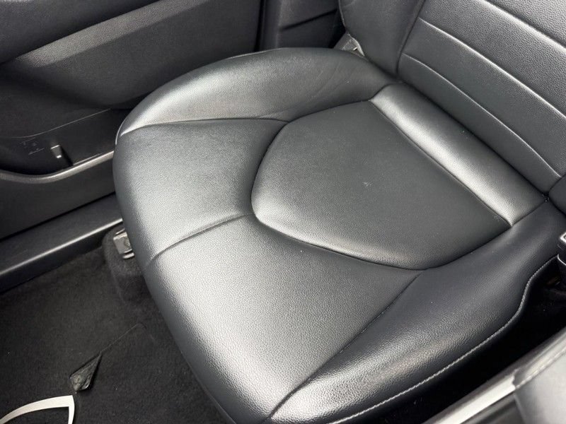 Used 2021 Toyota Highlander XLE AWD/4WD image 27