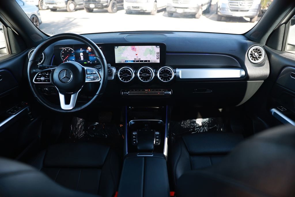Used 2023 Mercedes-Benz EQB 350 4MATIC SUV w/ Exclusive Package image 24