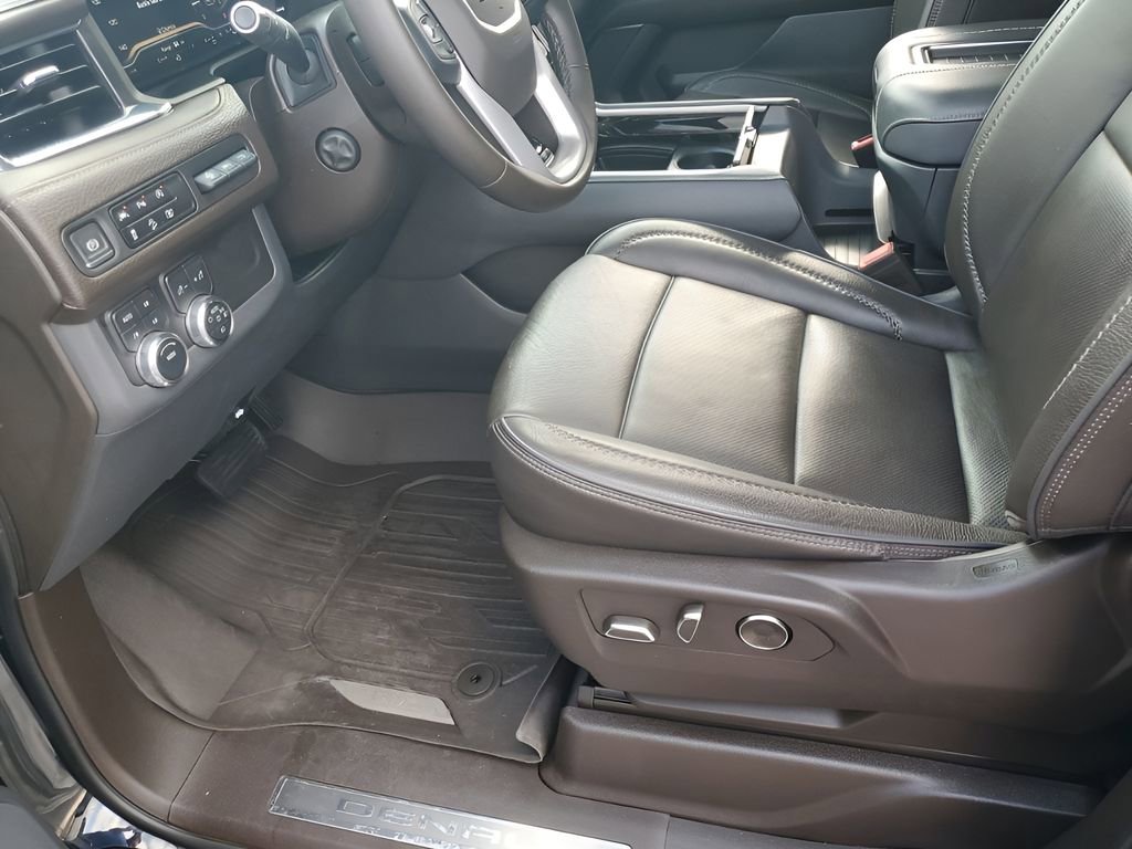 Certified 2023 GMC Yukon XL Denali image 32