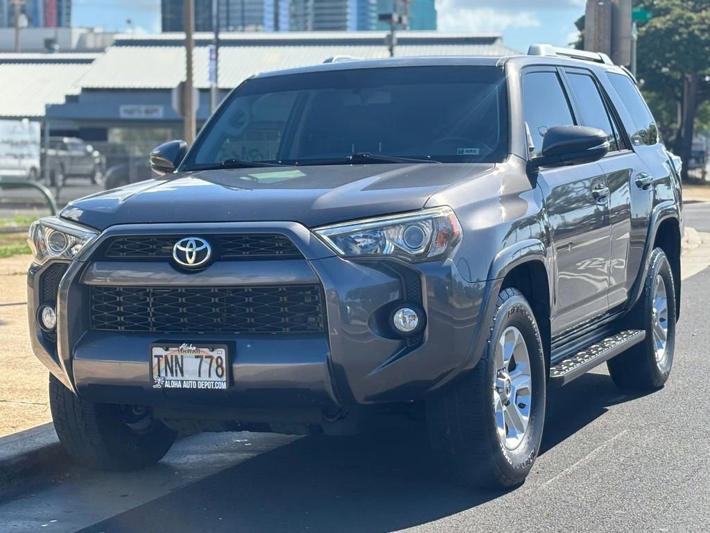 Used 2018 Toyota 4Runner SR5 image 1