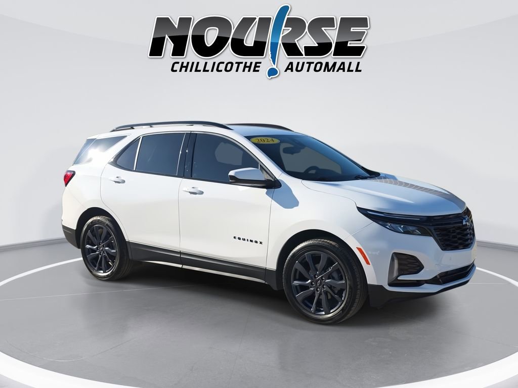 Used 2024 Chevrolet Equinox RS w/ LPO, Floor Liner Package image 2