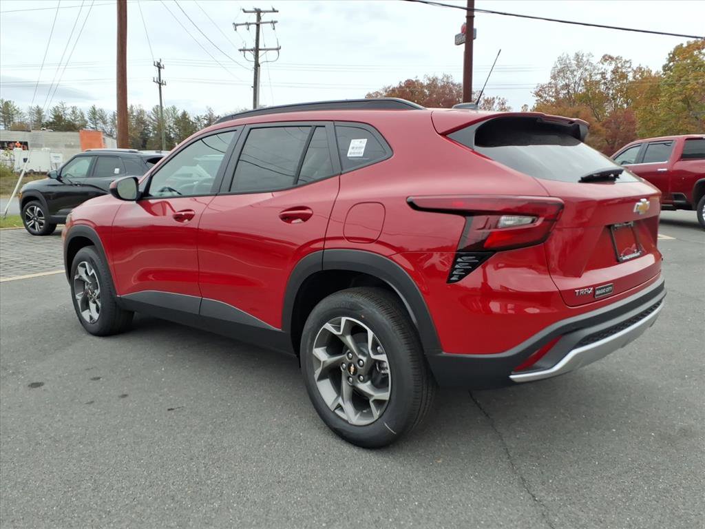 New 2026 Chevrolet Trax LT w/ Driver Confidence Package image 3