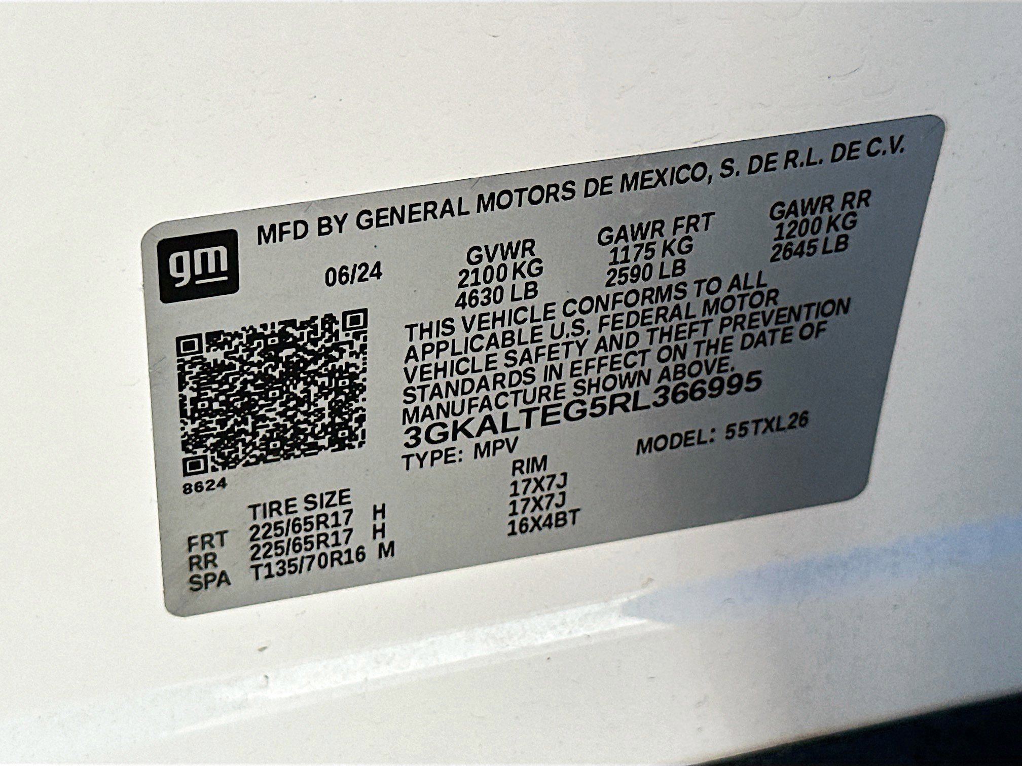 Used 2024 GMC Terrain SLE image 12