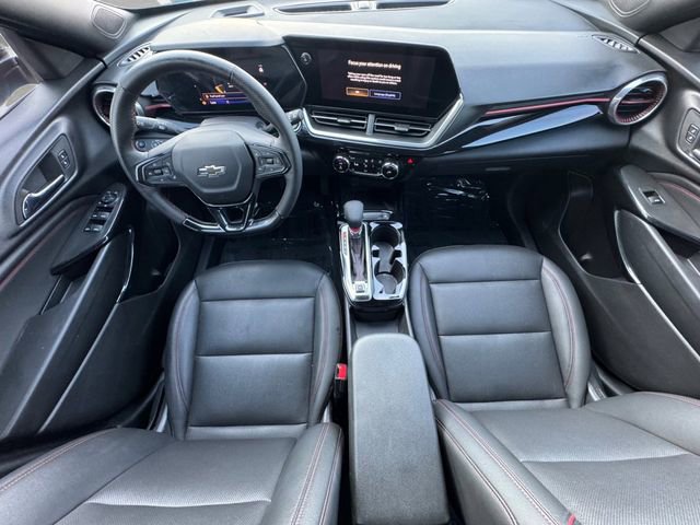 Certified 2025 Chevrolet Trax RS w/ Sunroof Package FWD image 20