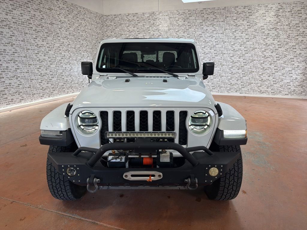 Used 2020 Jeep Gladiator Overland image 2