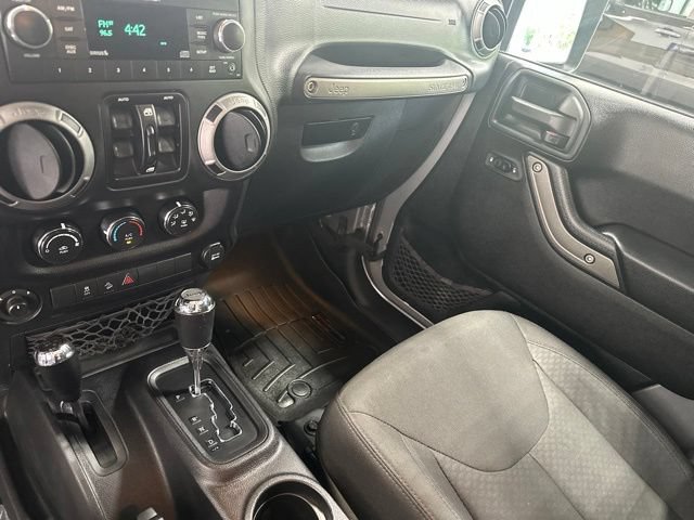 Used 2016 Jeep Wrangler Unlimited Sport w/ Quick Order Package 24S AWD/4WD image 15
