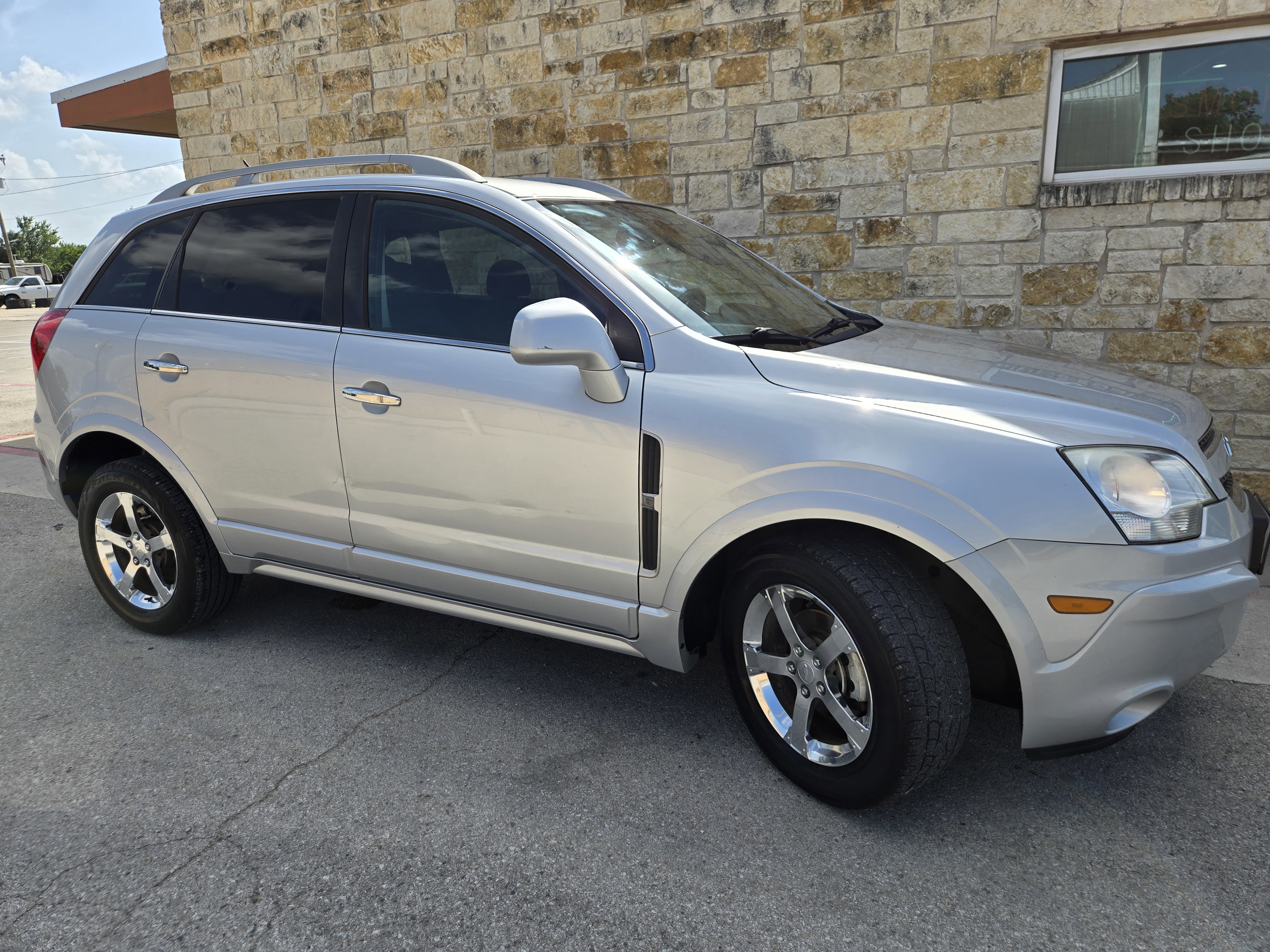Used 2013 Chevrolet Captiva Sport LT FWD image 19