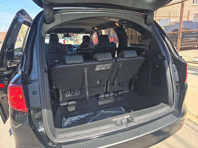 Used 2024 Honda Odyssey Sport image 9