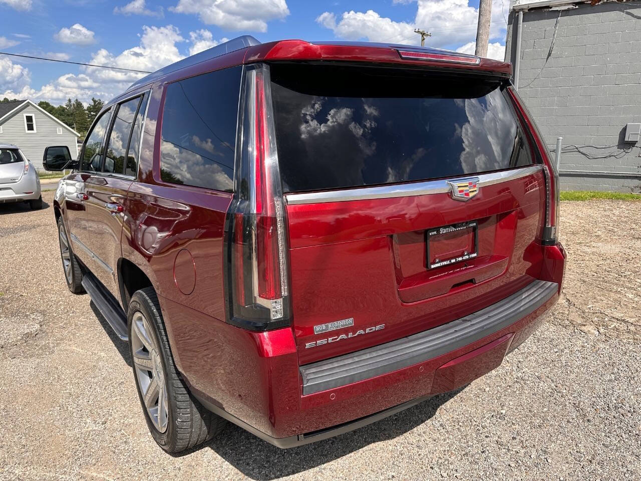 Used 2017 Cadillac Escalade Luxury AWD/4WD image 14