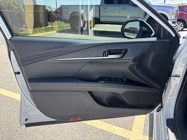 Used 2026 Toyota Camry SE w/ Convenience Package FWD image 21
