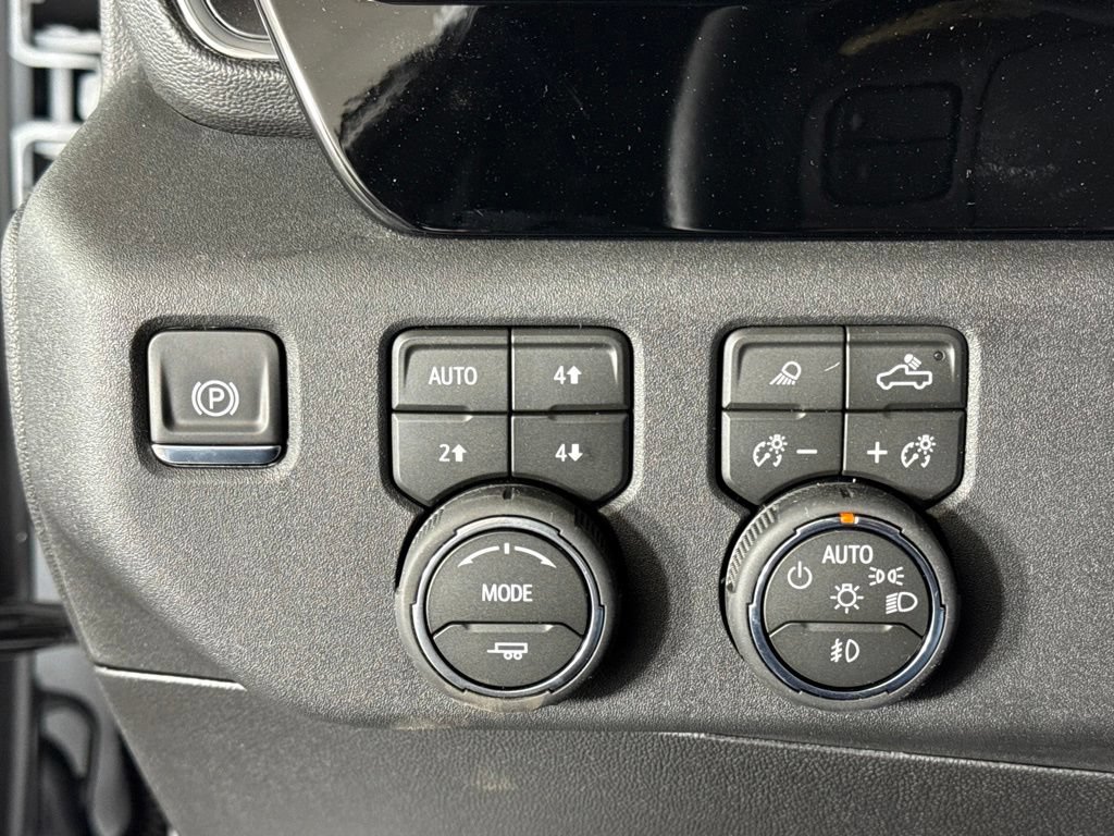 New 2026 Chevrolet Silverado 3500 High Country AWD/4WD image 19