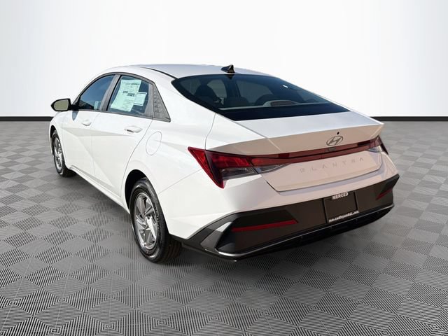 New 2026 Hyundai Elantra SE FWD image 5