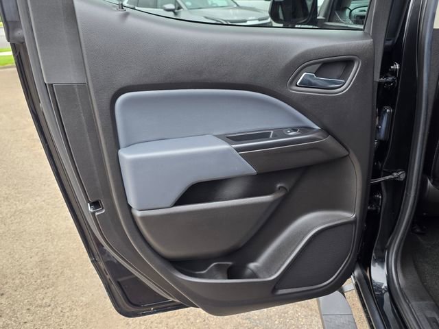 Used 2016 Chevrolet Colorado Z71 w/ Z71 Midnight Edition RWD image 23